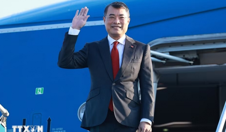 Thủ tướng Lê Minh Hưng lên đường dự Hội nghị thượng đỉnh BRICS lần thứ 18