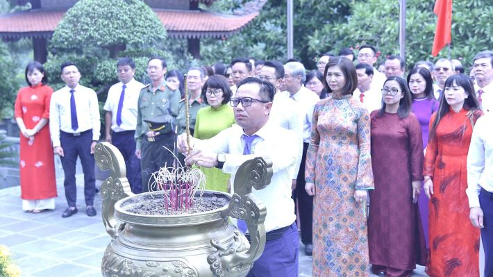 Phường Hoàn Kiếm báo công dâng Bác tại ATK Định Hóa