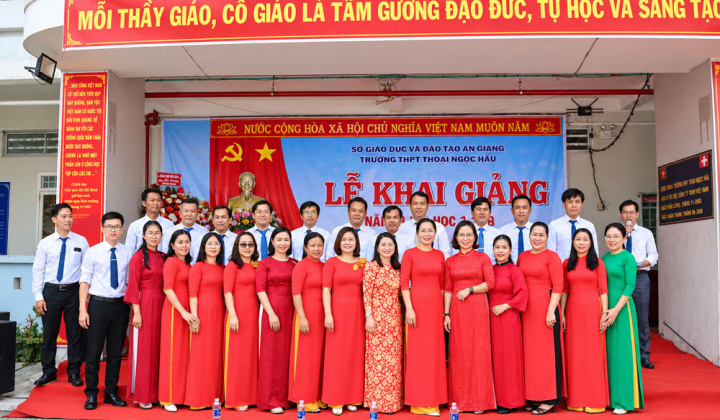 Trường THPT Thoại Ngọc Hầu: Lấy học sinh làm trung tâm, xây dựng môi trường giáo dục toàn diện và hạnh phúc