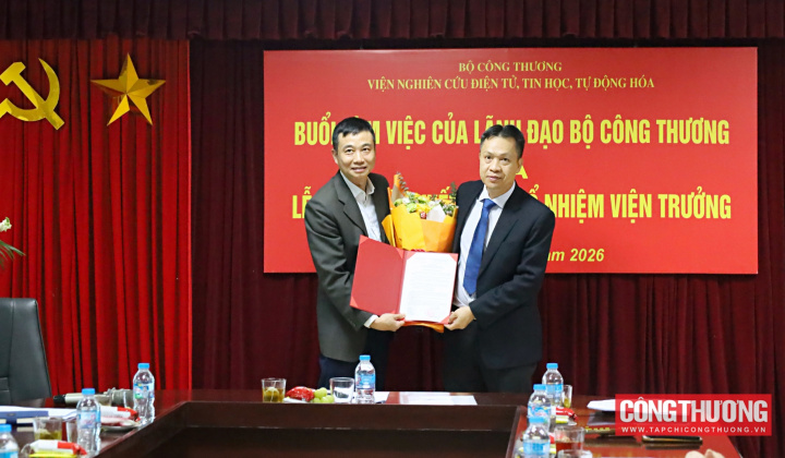 Trao quyết định bổ nhiệm tân Viện trưởng Viện Nghiên cứu Điện tử, Tin học, Tự động hóa