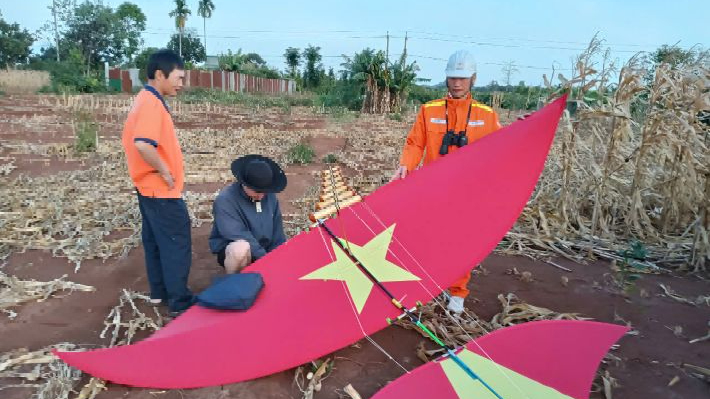 Cảnh báo nguy cơ mất an toàn từ vi phạm hành lanh lưới điện truyền tải