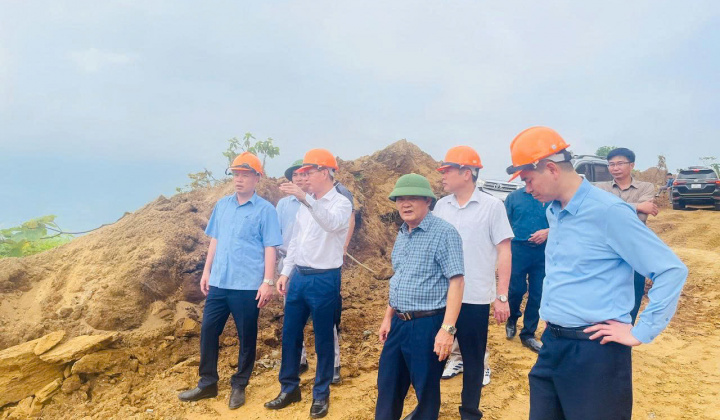 Tổng Giám đốc Apatit Việt Nam kiểm tra tiến độ tại Khai trường 19