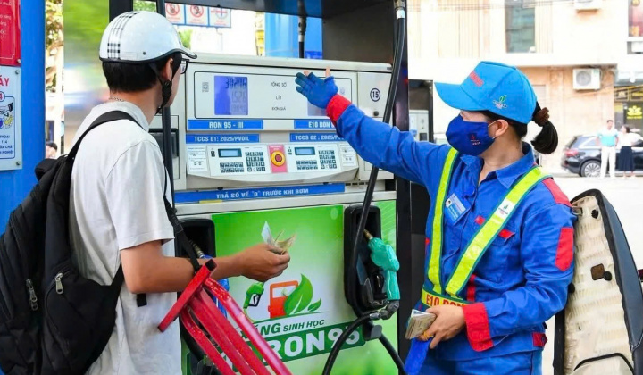 Kỳ điều hành giá xăng dầu ngày 03/9/2026: Giá dầu giảm, giá xăng tăng