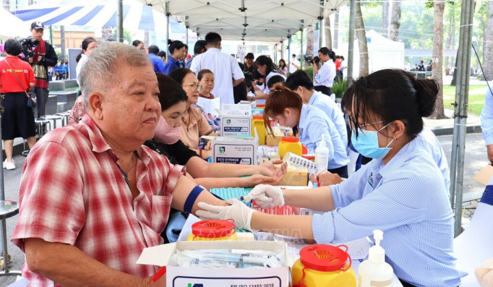 Chính phủ phê duyệt Đề án Tăng cường hợp tác quốc tế về người cao tuổi giai đoạn 2026 - 2031