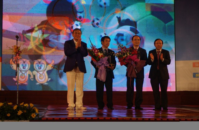 Bia Hà Nội tài trợ chính lễ xuất quân đoàn thể thao Việt Nam tham dự Seagames 27