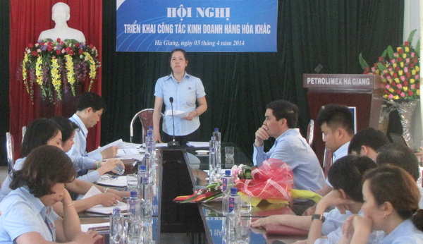 Đẩy mạnh kinh doanh hàng hoá Petrolimex nơi địa đầu Tổ quốc