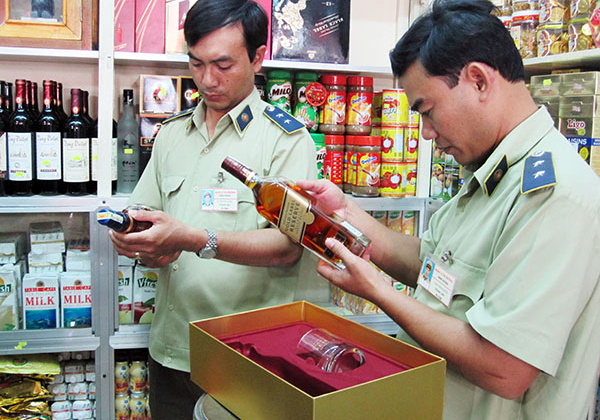 Quản lý thị trường Hà Nội: Đánh trúng, đánh đúng hàng lậu, hàng giả