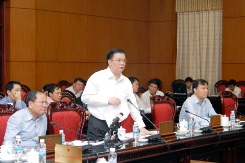 Tăng thuế bảo vệ môi trường đối với xăng dầu