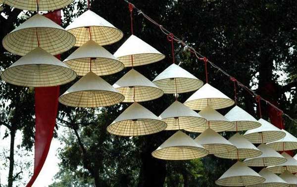 Nét đẹp nón lá làng Chuông