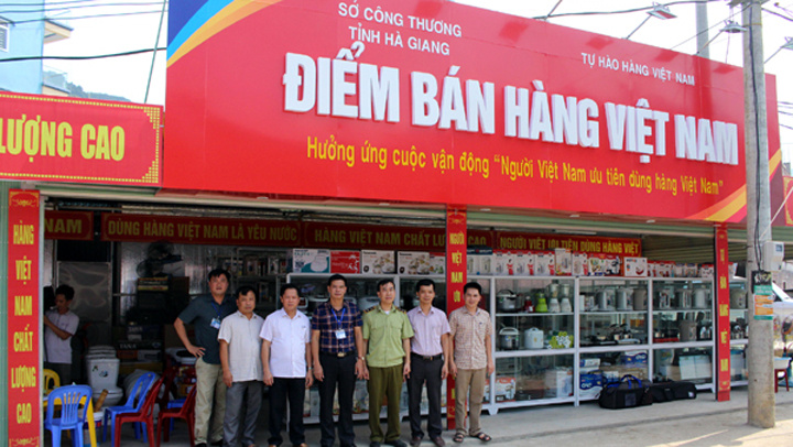 Sức hút từ điểm bán hàng "Tự hào hàng Việt Nam"