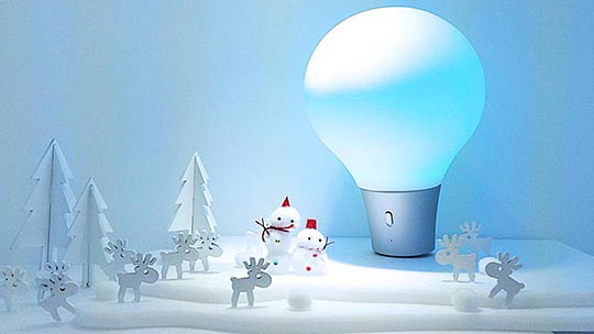 Giáng sinh lung linh với đèn đổi màu "Color up"