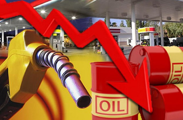 Giá dầu thế giới giảm hơn 2% xuống mức thấp nhất trong 10 tháng
