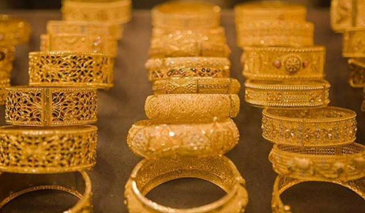 Giá vàng hôm nay 7/5: Chìm sâu dưới đáy, nguy cơ giảm tiếp