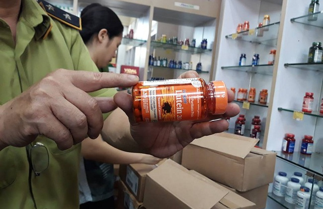 Lại phát hiện hàng loạt thực phẩm chức năng hết hạn sử dụng