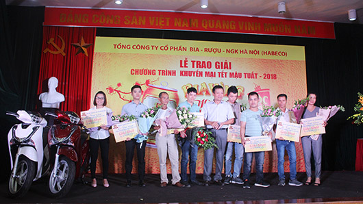 Gần 50 khách hàng của HABECO trúng thưởng xe máy Honda SH