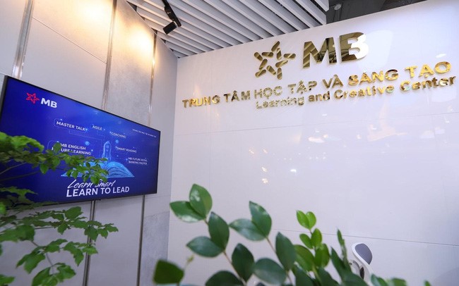 Đào tạo nguồn lực nội bộ - Chiến lược thúc đẩy chuyển đổi số của MB