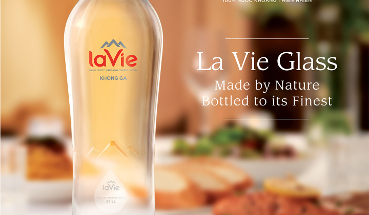 La Vie ra mắt sản phẩm chai thủy tinh