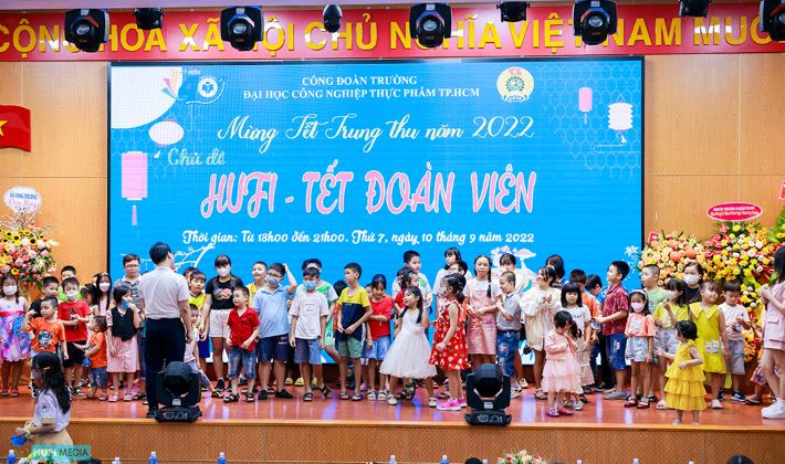 HUFI: mang Tết trung thu đoàn viên đến với 200 em nhỏ CBNV