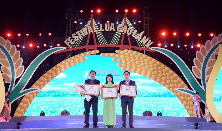 Tập đoàn Lộc Trời: 3 sản phẩm được vinh danh tại Festival Lúa Gạo Việt Nam 2022