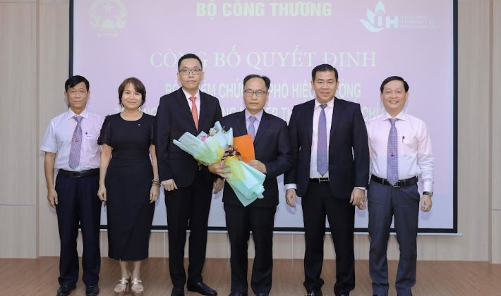 IUH: kiện toàn đội ngũ Quản lý Nhà trường và các đơn vị trực thuộc