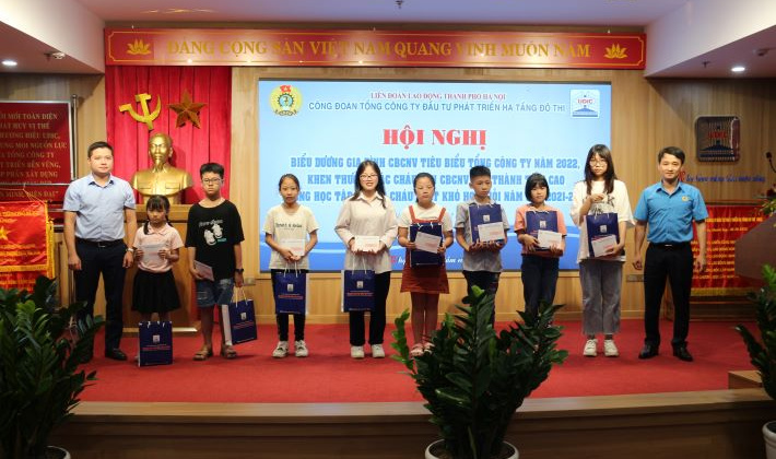 UDIC: Tôn vinh các gia đình tiêu biểu năm 2022