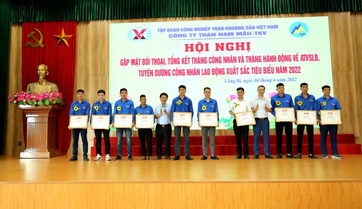 Người thợ mỏ dân tộc có thu nhập cao của Than Nam Mẫu