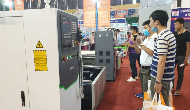 Đang diễn ra Triển lãm VietAd 2020