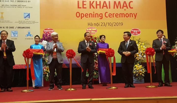 HanoiTex 2019: Cơ hội cho các doanh nghiệp dệt may tiếp cận công nghệ 4.0