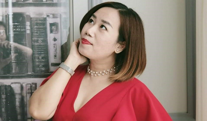 Phụ nữ đẹp nhất khi biết yêu mình và yêu đời