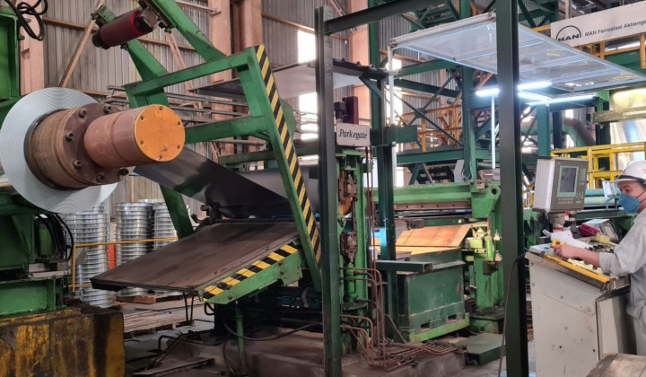 Tôn mạ VNSTEEL Thăng Long: Nâng công suất thiết bị cuốn, tở cuộn dây chuyền mạ để đón đầu thị trường