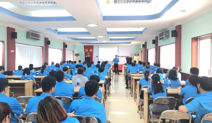 VNSTEEL: Tập huấn công tác tổ chức Đại hội công đoàn cơ sở nhiệm kỳ 2023-2028 tại miền Trung và miền Nam