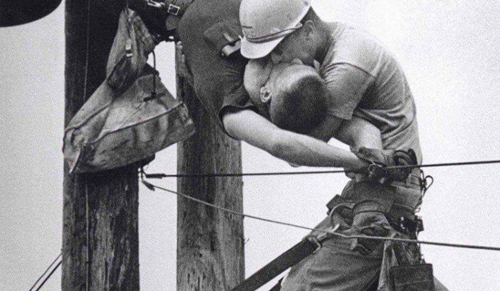 Nụ hôn của Sự sống