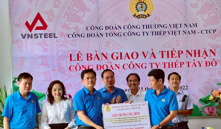 Công đoàn VNSTEEL: Chuyển giao Công đoàn Công ty Thép Tây Đô về Công đoàn Công Thương Việt Nam