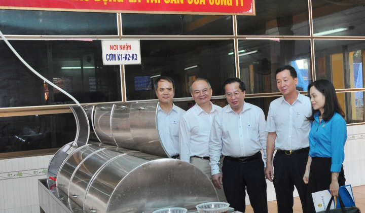 Công đoàn Tổng công ty Thép Việt Nam – CTCP: Thêm nhà ăn ca tự chọn là thêm niềm vui cho người lao động