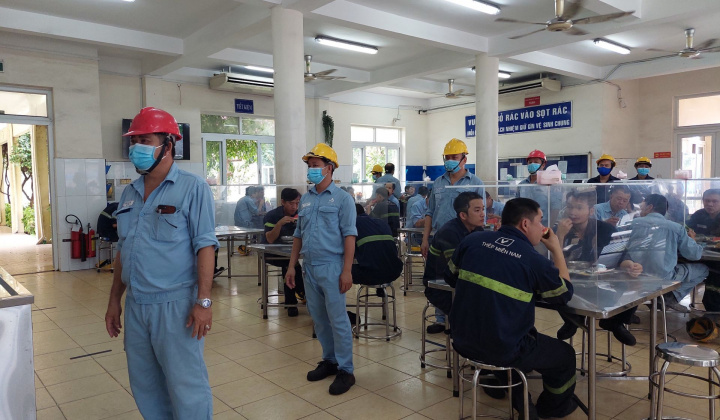 Bếp ăn ca của Thép Miền Nam - VNSTEEL: Luôn đỏ lửa trong những ngày Covid