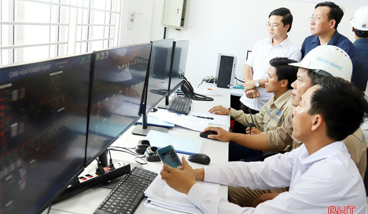 Nhà máy điện mặt trời đầu tiên Hà Tĩnh sản xuất 12 triệu kwh sau 1 tháng vận hành