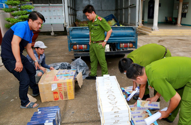 Yêu cầu Bộ Tài chính hướng dẫn việc xác định giá khởi điểm để bán đấu giá thuốc lá ngoại nhập lậu