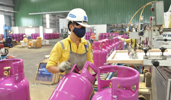 Ngày 16/11/2018 l Sự kiện và Con số Công Thương: Cả nước hiện có 13.000 cửa hàng kinh doanh khí LPG