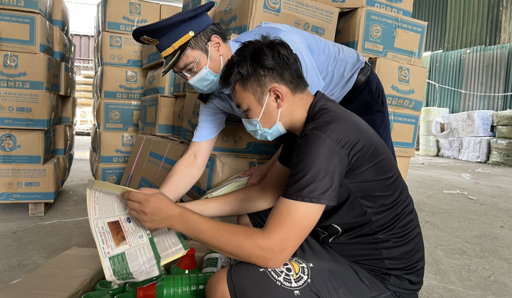 Hà Nội: Tháng 11 thu nộp ngân sách Nhà nước gần 565 tỷ đồng từ xử lý buôn lậu, gian lận thương mại