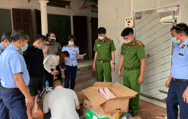 Hà Nội: Siết chặt kiểm tra, ngăn chặn thực phẩm “bẩn” trà trộn dịp cuối năm