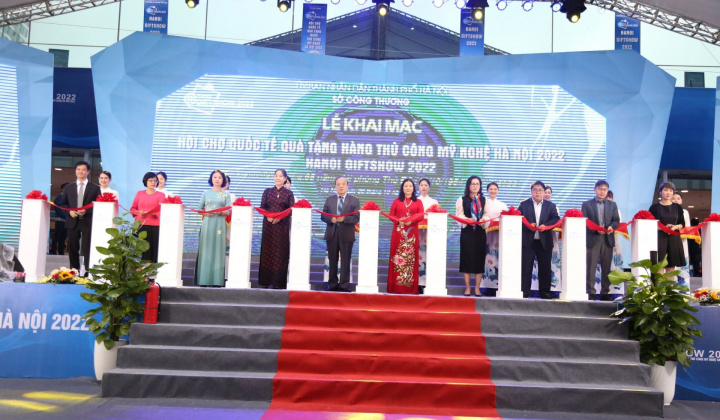 Khai mạc Hội chợ quốc tế Quà tặng hàng thủ công mỹ nghệ Hà Nội 2022