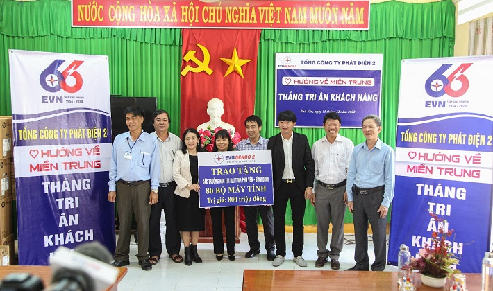 EVNGENCO 2 trao tặng 80 máy tính cho các trường học tại tỉnh Phú Yên và Bình Định