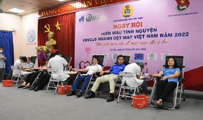 Công đoàn Dệt May: “Hành trình đỏ” năm 2022 khu vực miền Bắc tiếp nhận được 408 đơn vị máu