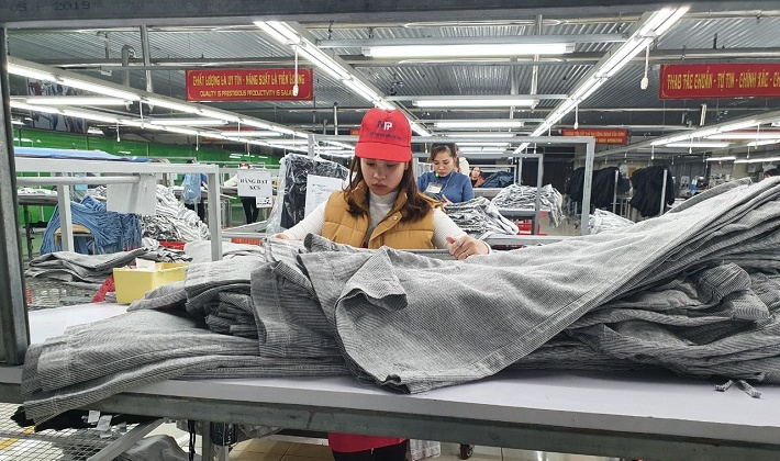 Xuất khẩu dệt may: Hàng tồn tại một số thị trường lớn vẫn còn ở mức cao