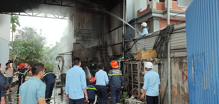 Nhiệt điện Hải Phòng phối hợp kịp thời, tham gia chữa cháy nhà dân