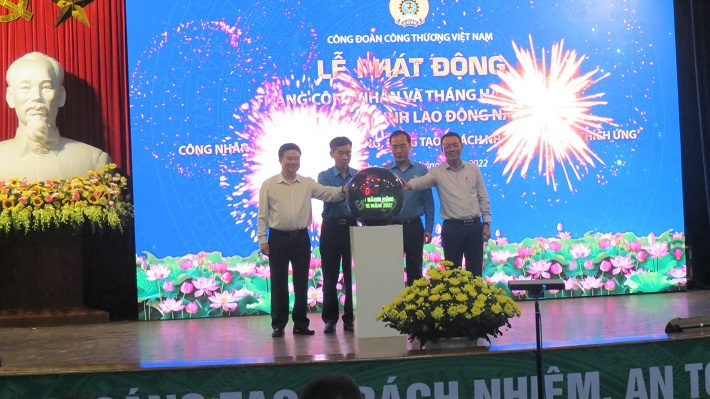 Năm 2022, “Mỗi công đoàn cơ sở triển khai ít nhất một hoạt động nhân Tháng Công nhân”