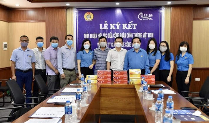 Công đoàn Công Thương ký thoả thuận hợp tác với Công ty Giấy Tissue Sông Đuống