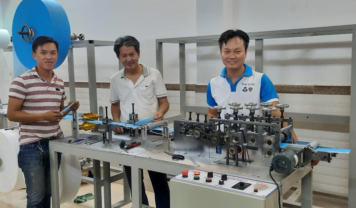 Trường Đại học Bách Khoa, Đại học Quốc gia TP. HCM, chế tạo thành công máy sản xuất khẩu trang y tế