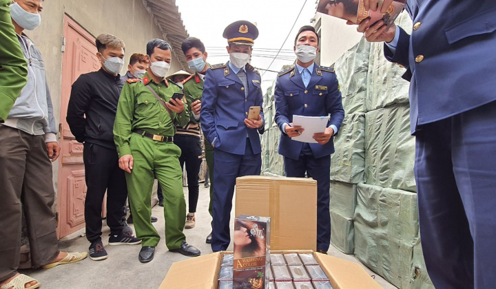 Hưng Yên: Thu giữ hơn 10 nghìn sản phẩm có dấu hiệu giả mạo nhãn hiệu Sin Hair