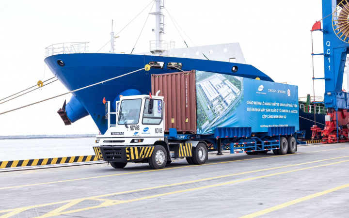 Lô thiết bị máy móc đầu tiên của Nhà máy Omoda & Jaecoo Việt Nam đã cập cảng Hải Phòng